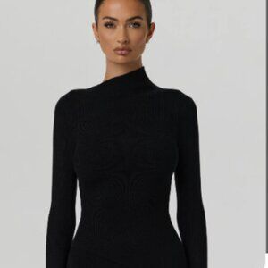 RIBBED KNIT ASYMMETRICAL LONG SLEEVE TOP SIZE LARGE--COLOR BLACK